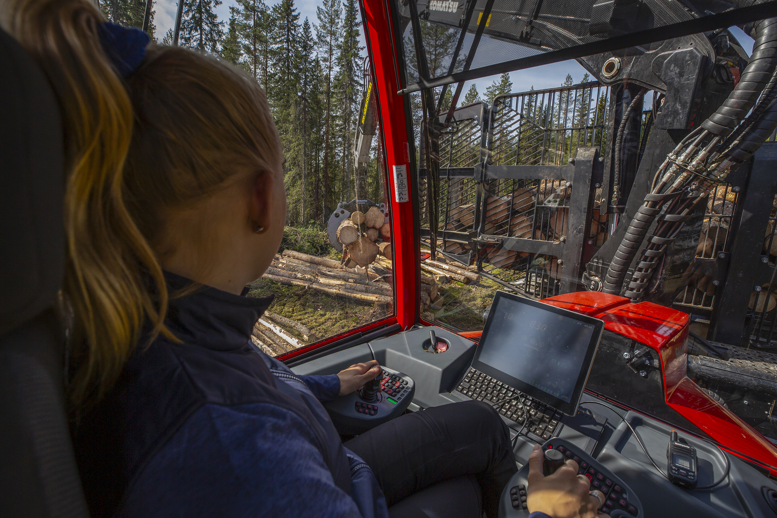 Forwarder operator in Komatsu forest machine