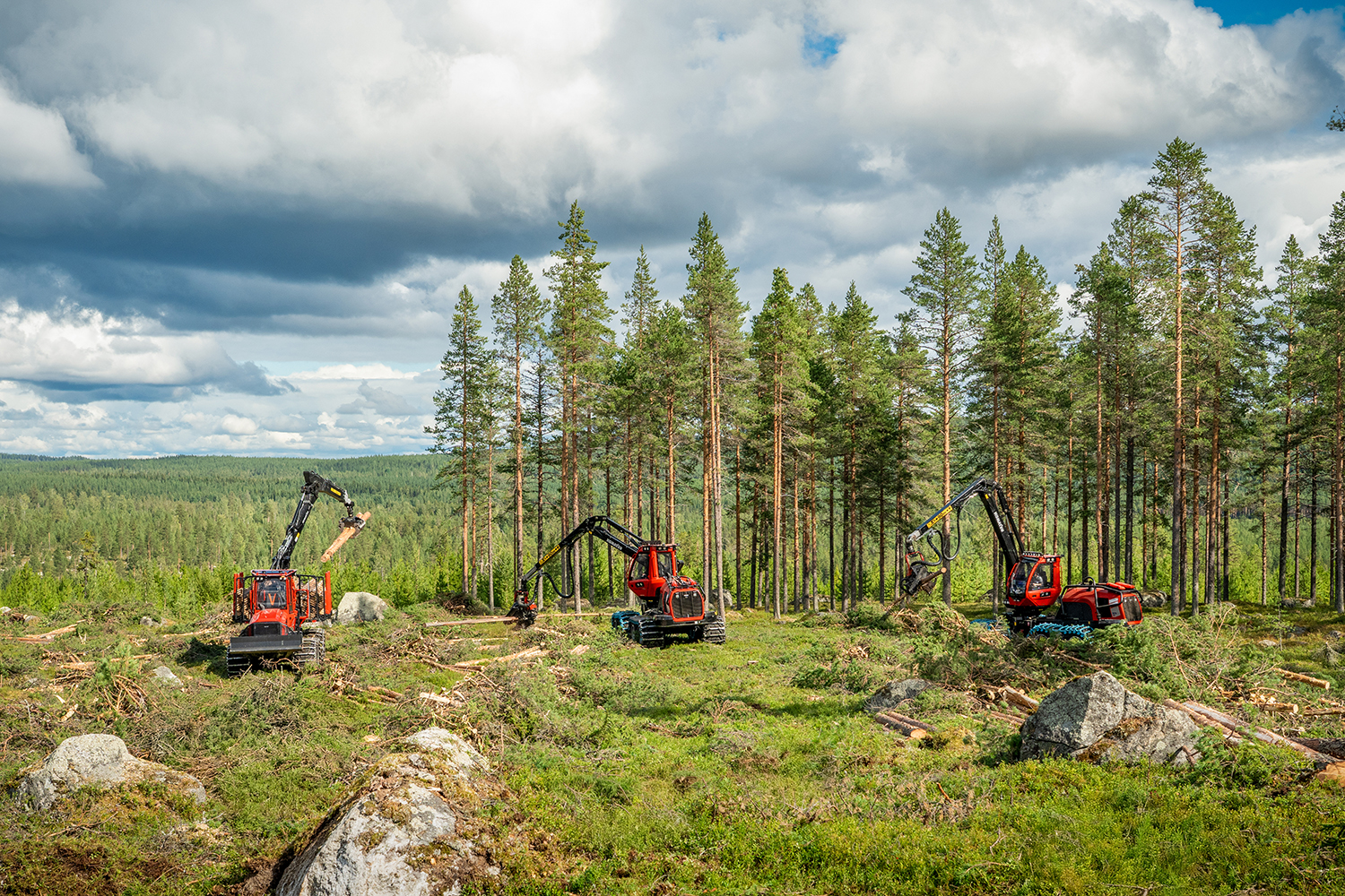 Komatsu forwarders and harvesters